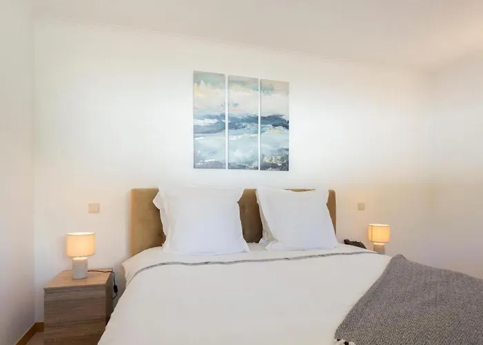 Snazzy Varandas Do Castelo One Bedroom With Sea View Sleeps 2persons Appartement