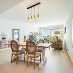 Apartment Snazzy Varandas Do Castelo One Bedroom With Sea View Sleeps 2persons