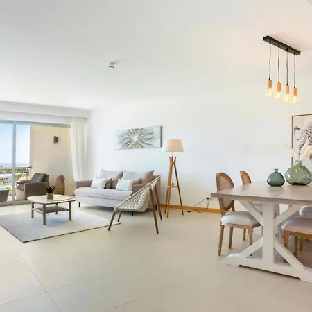 아파트 Snazzy Varandas Do Castelo One Bedroom With Sea View Sleeps 2persons 알부페이라
