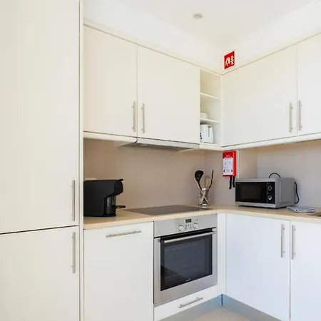 شقة Snazzy Varandas Do Castelo One Bedroom With Sea View Sleeps 2persons *