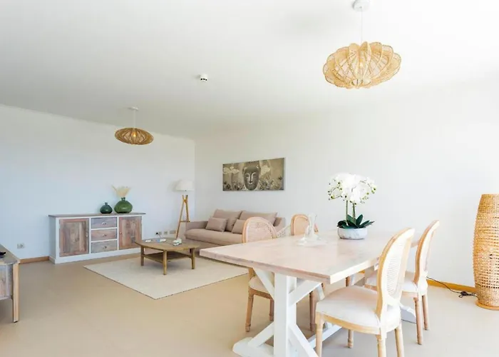 Apartman Snazzy Varandas Do Castelo One Bedroom With Sea View Sleeps 2persons