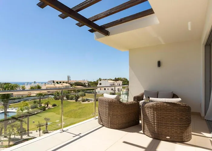 Snazzy Varandas Do Castelo One Bedroom With Sea View Sleeps 2persons Apartman
